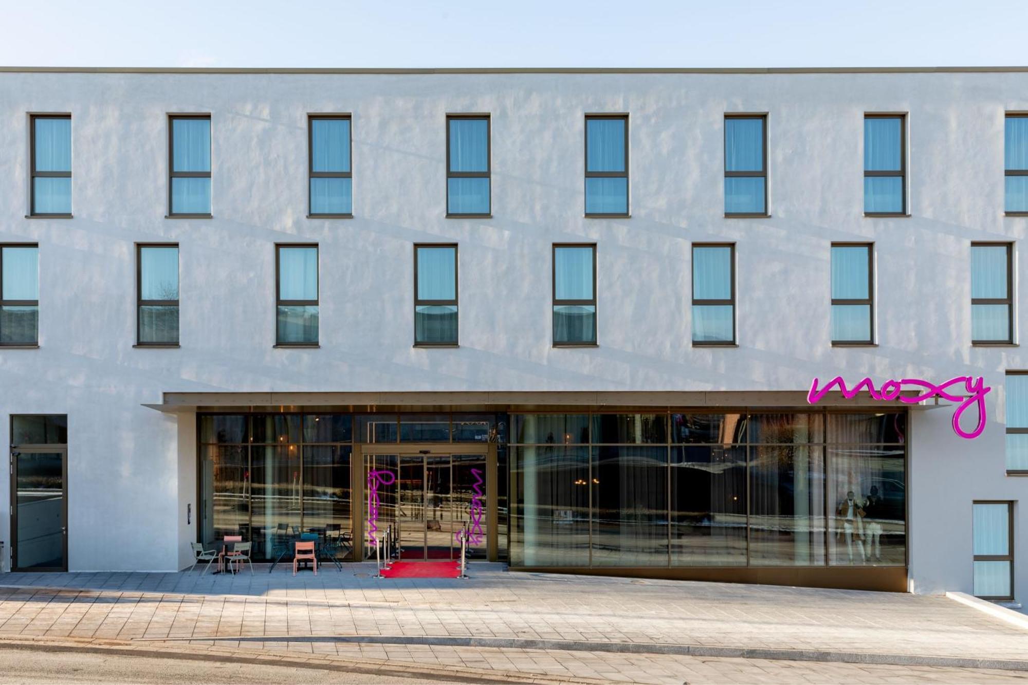 Moxy Outletcity Metzingen Metzingen  Eksteriør billede