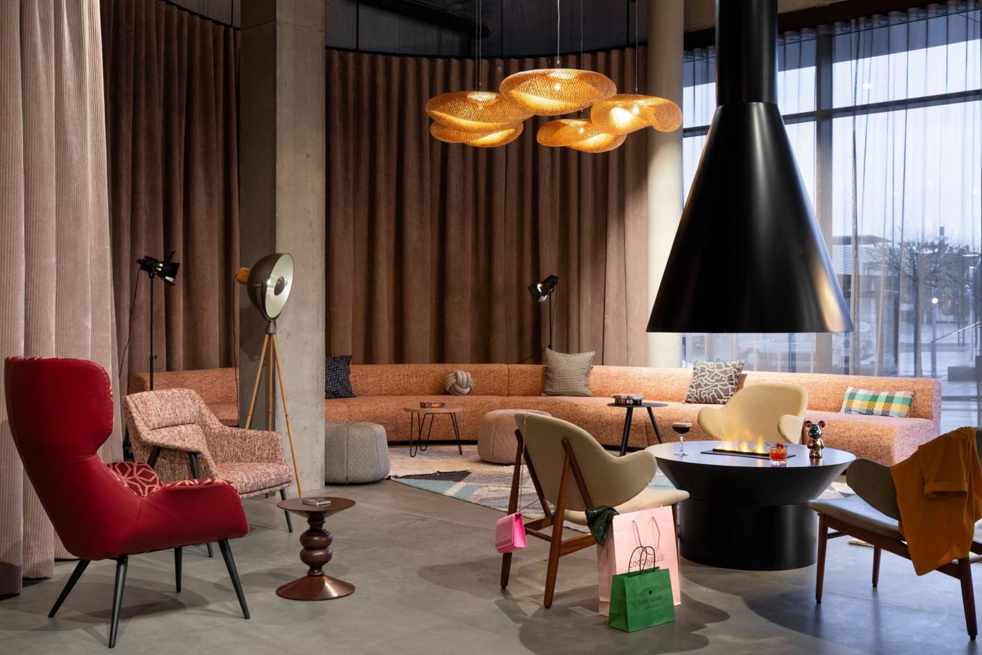 Moxy Outletcity Metzingen Metzingen  Eksteriør billede