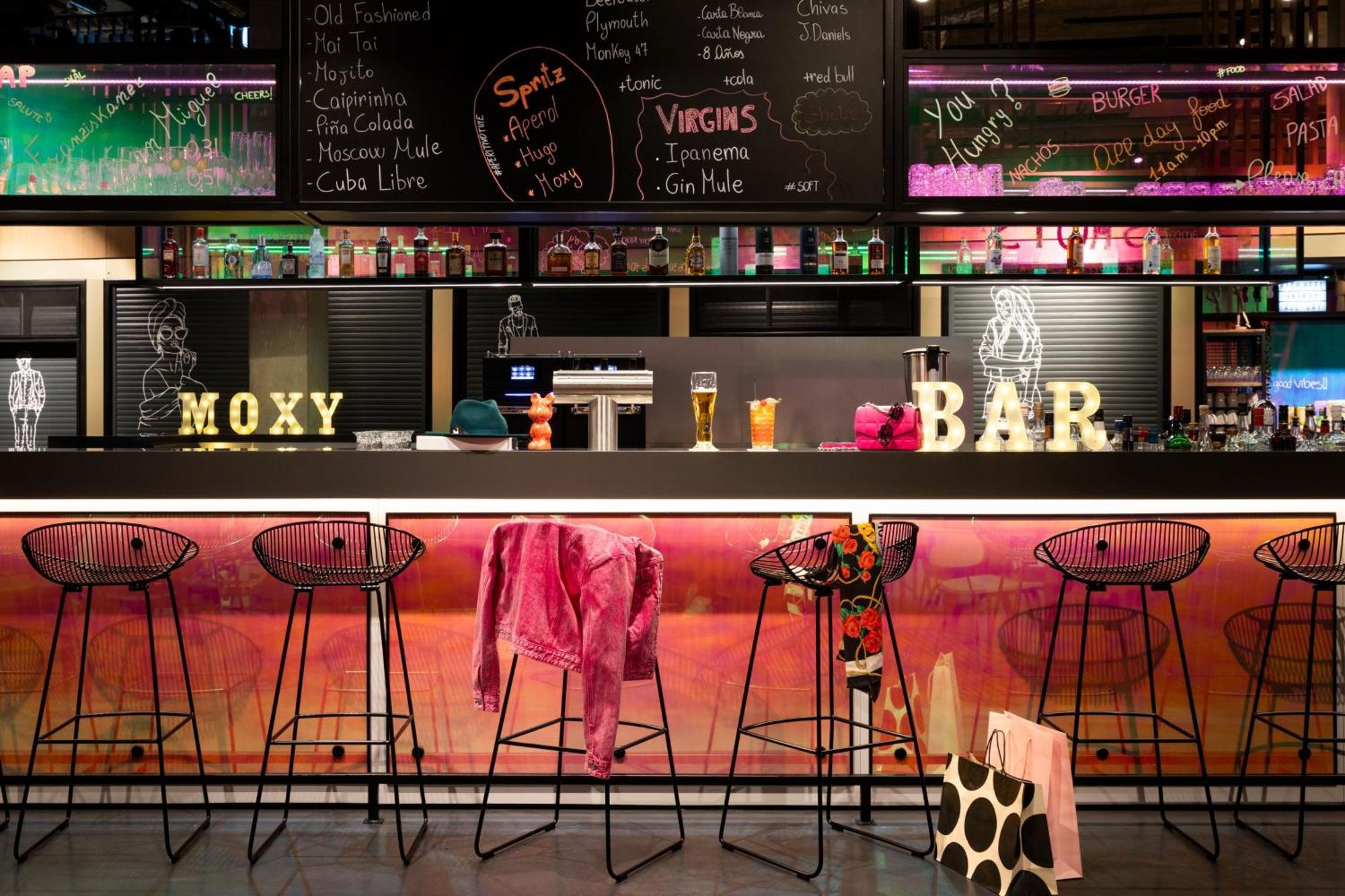Moxy Outletcity Metzingen Metzingen  Eksteriør billede